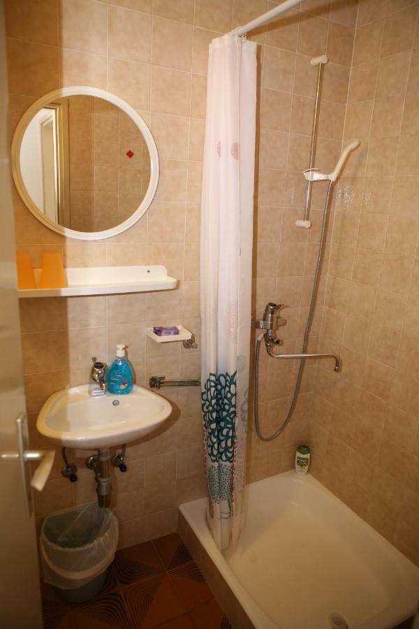דונג'י סגט Rooms And Apartments Kurtovic מראה חיצוני תמונה